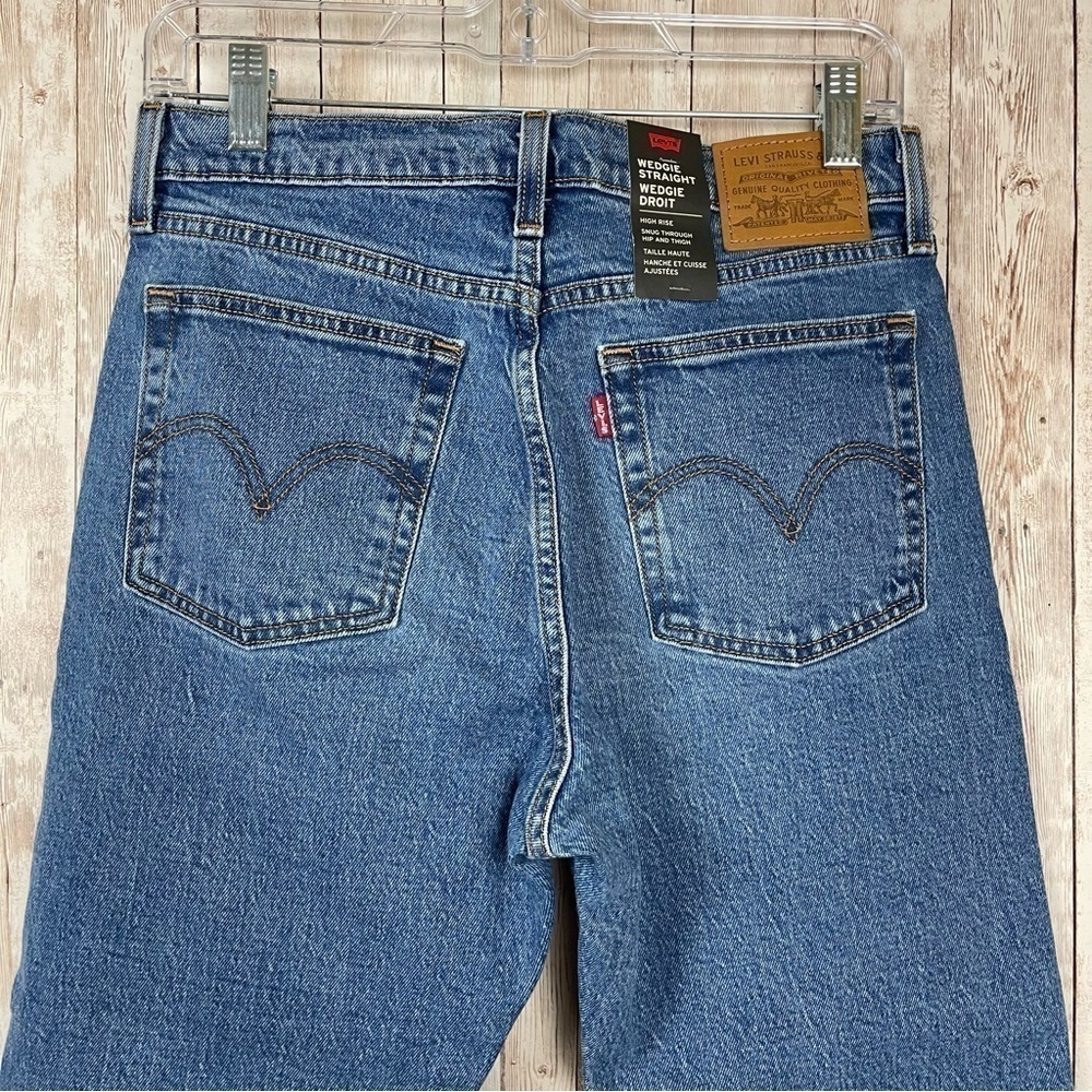 Levi’s Wedgie Straight Jazz Jive Sound Denim Jeans Size 28 x 26 IRREGULAR - Picture 7 of 16